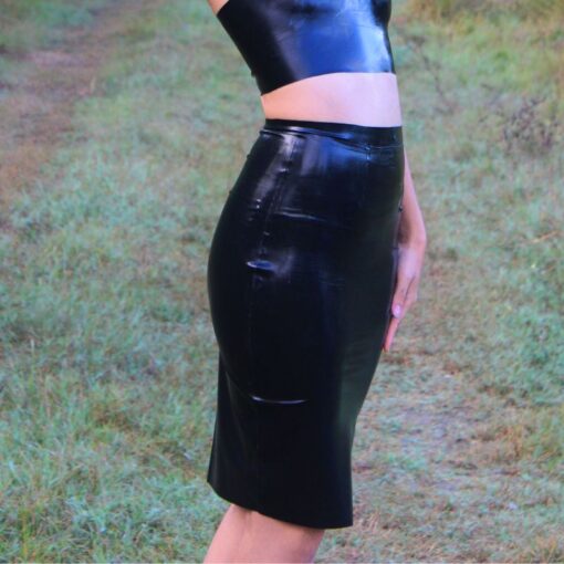 Alternative view of GONNA A TUBINO