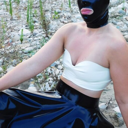 Alternative view of HEART SHAPED TOP